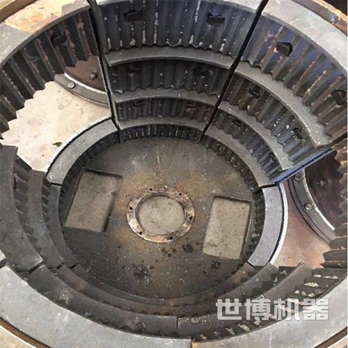 复合式破碎机结构