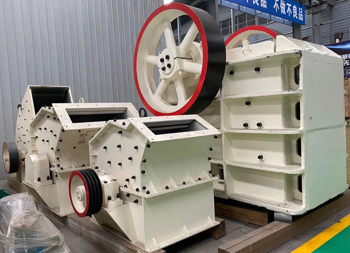 PF1000X700反击式破碎机