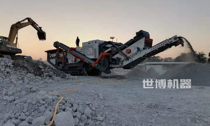 履带式混凝土粉碎机 履带式混凝土粉碎机